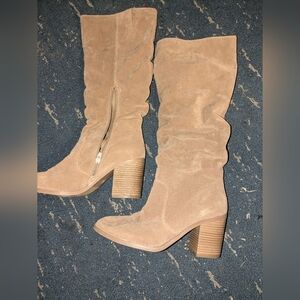 Women's Tan Suede Boots